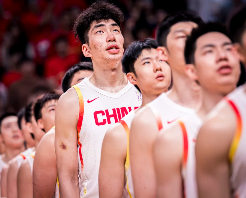 中国男篮上