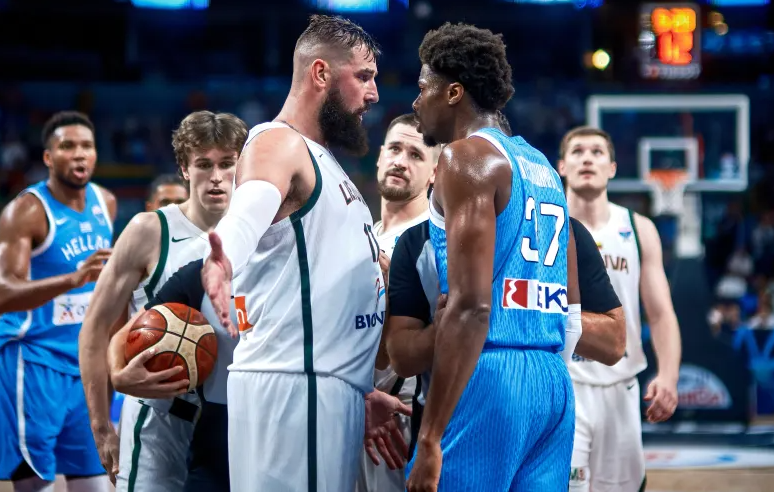 斯的带领下 斯的带领下