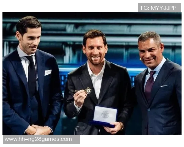 全球足坛传奇球星大揭秘 从梅西到C罗的成长与辉煌轨迹